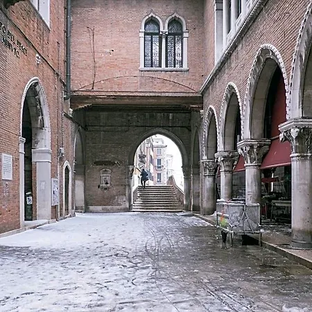 Venice Agostino 2*
